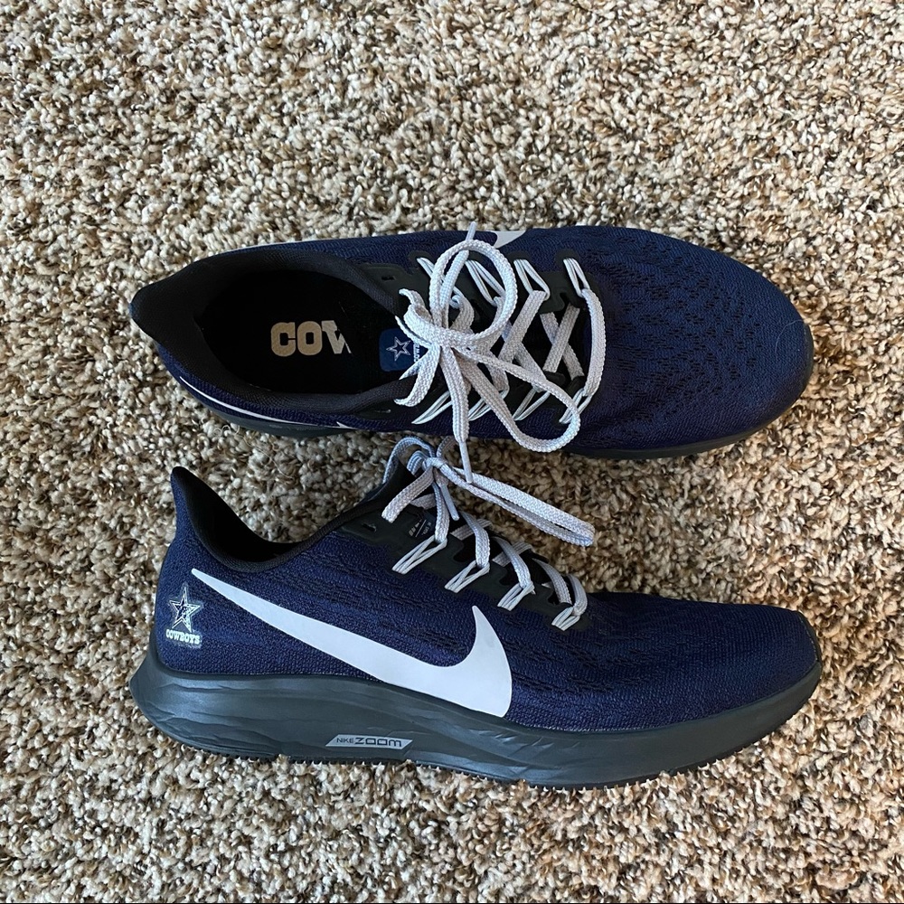 Dallas Cowboys Womens Nike Air Zoom Pegasus Shoe